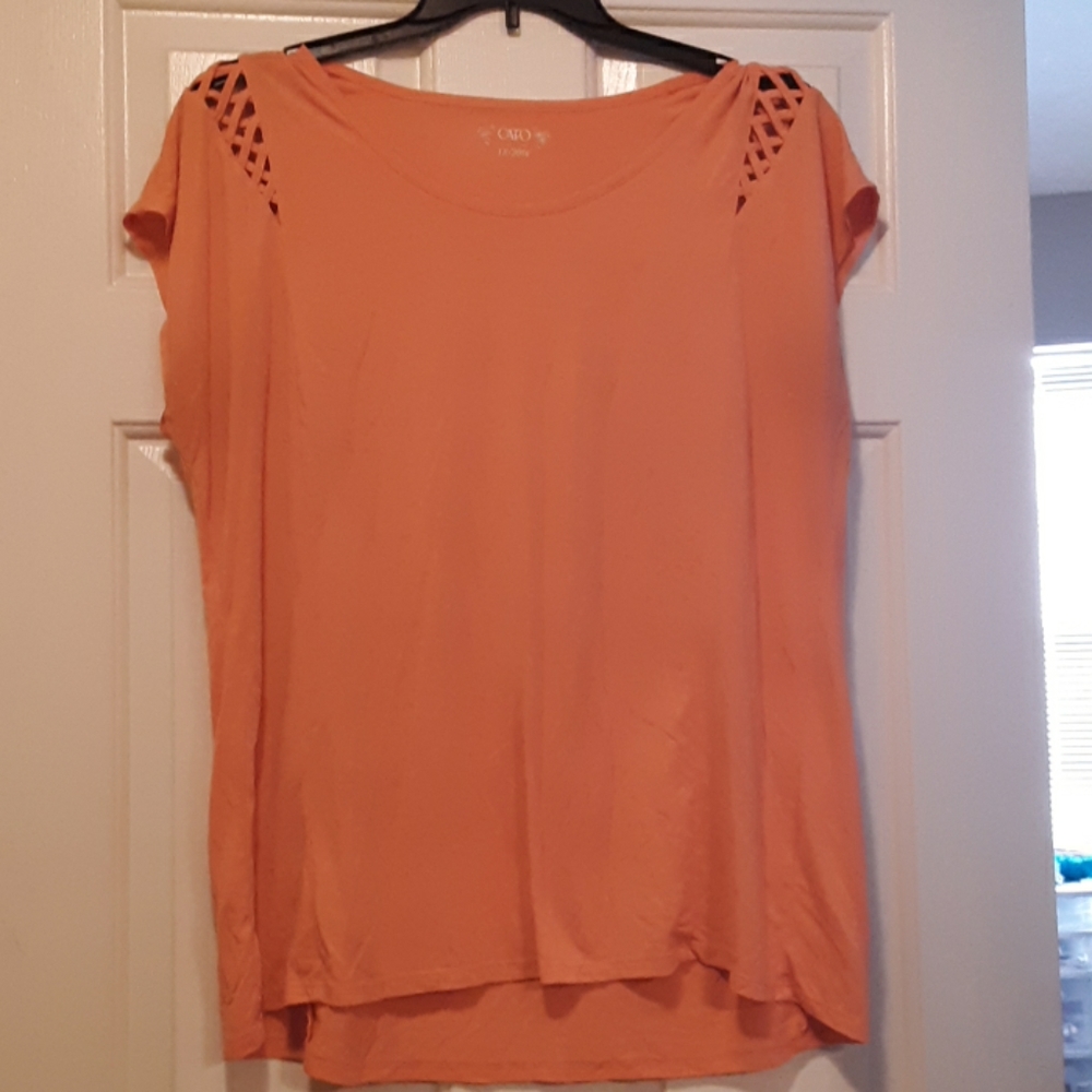 Short sleeve shirt